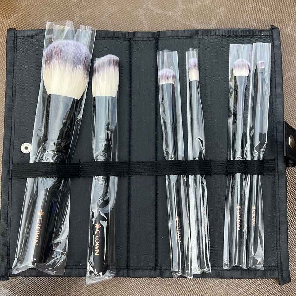 Crown Pro Face Set - 6 pieces. NWOT